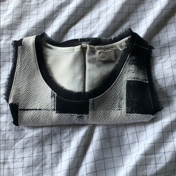 Anthropologie sleeveless geometric top - Picture 3 of 3